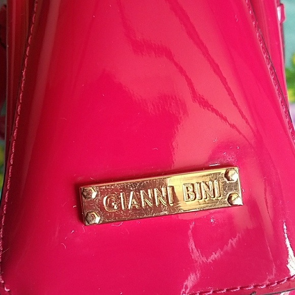 Handbag - Picture 2 of 7